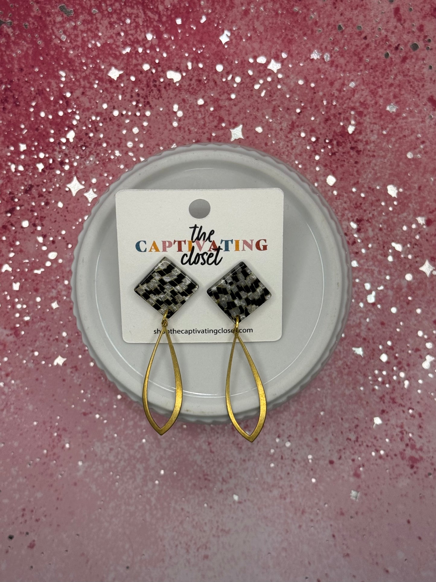 Gold Open Teardrop Earrings w/ Checked Studs